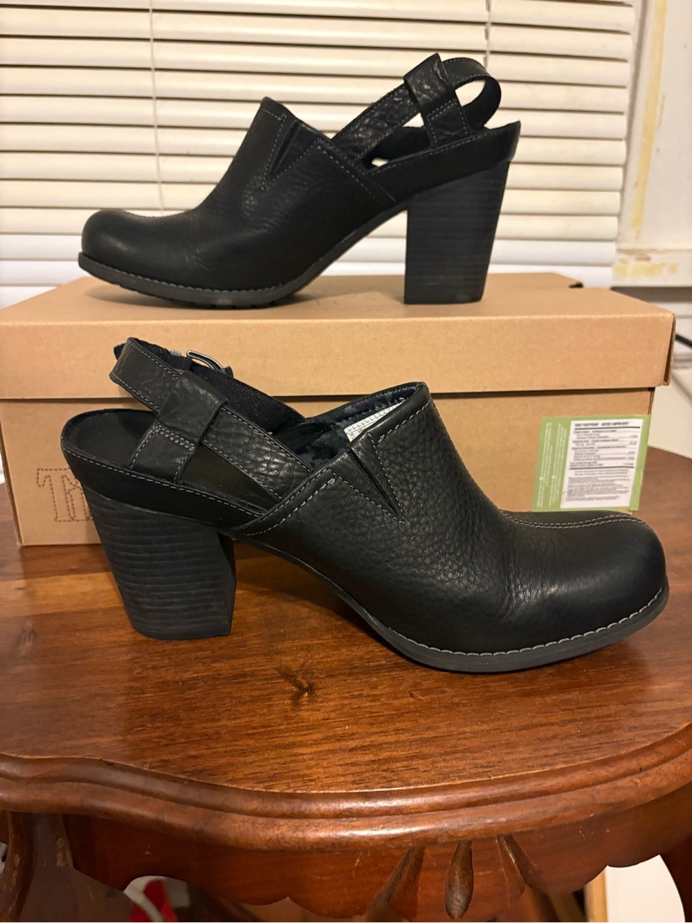 Women’s Timberlands Black Leather Slingback Block Heel Clog 9.5